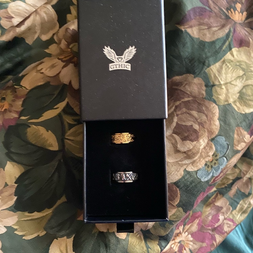 GTHIC Spinning Gold and Silver Rings